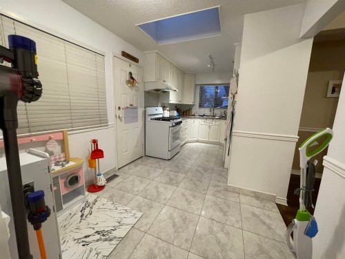 6093 Iona Drive, Vancouver, BC 