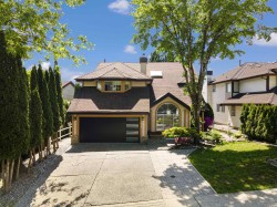 1476 Lansdowne Drive Drive  Coquitlam, BC V3E 2S8