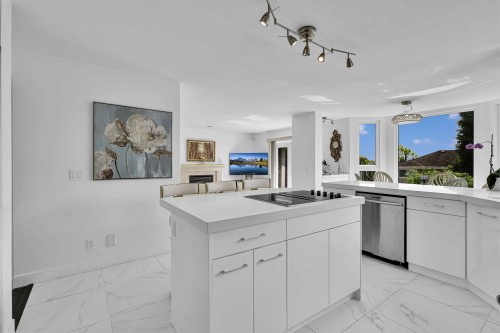 1476 Lansdowne Drive, Coquitlam, BC 