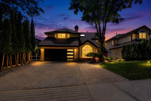 1476 Lansdowne Drive, Coquitlam, BC 