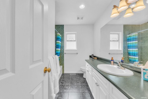 4317 Cliffmont Road, North Vancouver, BC 