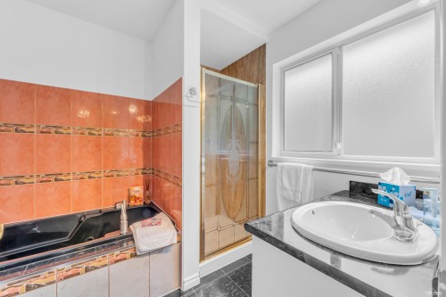4317 Cliffmont Road, North Vancouver, BC 