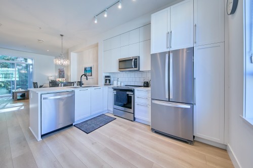 17-19696 Hammond Road  Pitt Meadows, BC V3Y 0G7