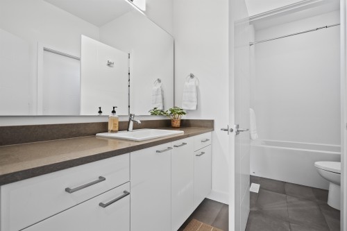 39355 Falcon Crescent, Squamish, BC 
