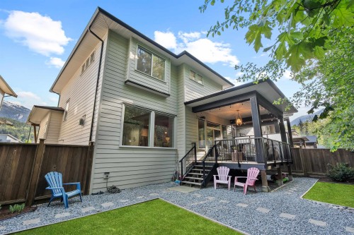 39355 Falcon Crescent, Squamish, BC 