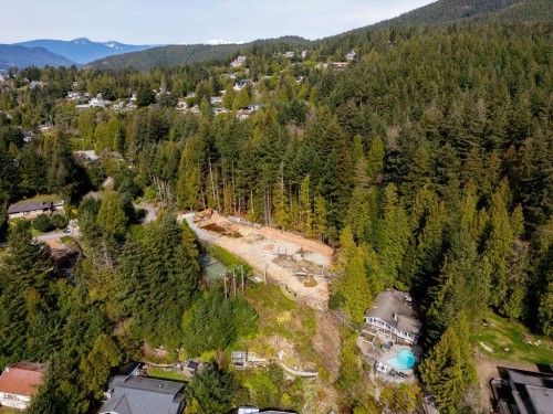 4412 Woodpark Road, West Vancouver, BC 