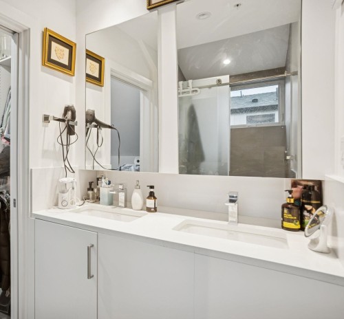 721 26Th Avenue E, Vancouver, BC 