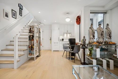 721 26Th Avenue E, Vancouver, BC 