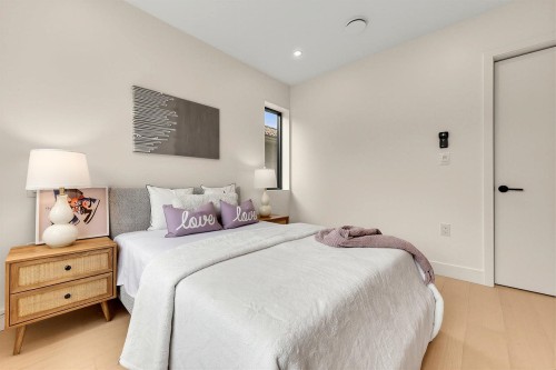 4956 Chester Street, Vancouver, BC 