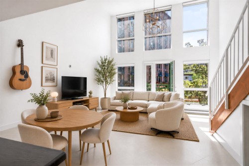 309-1 Cordova Street E Vancouver, BC V6A 4H3
