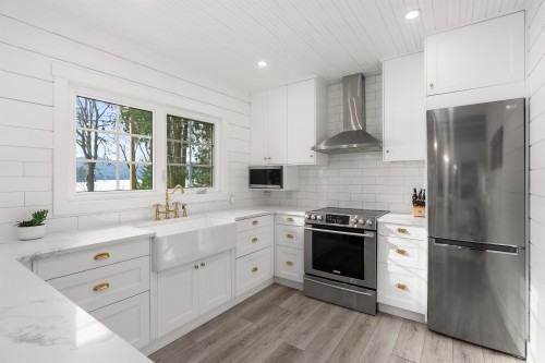 6129 Sechelt Inlet Road, Sechelt, BC 