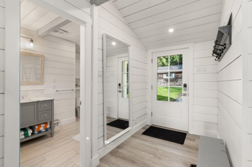 6129 Sechelt Inlet Road, Sechelt, BC 