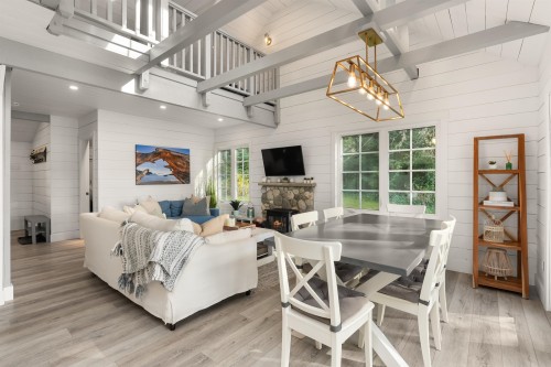 6129 Sechelt Inlet Road, Sechelt, BC 