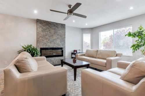 7162 Gladstone Street, Vancouver, BC 