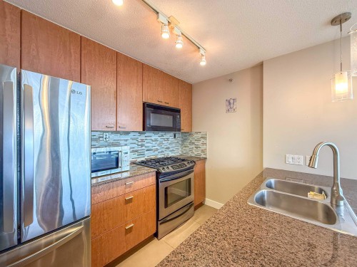 1403-7063 Hall Avenue, Burnaby, BC 