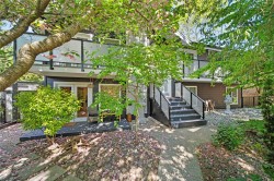609 Lidster Place New Westminster, BC V3L 5E2