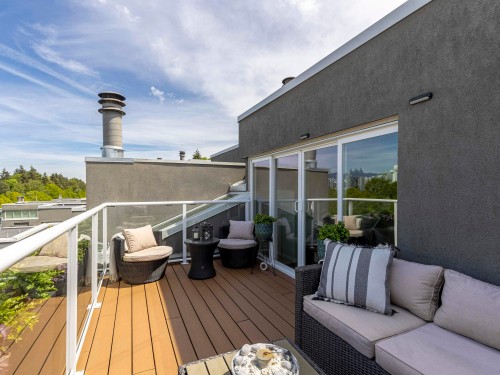 2218 Spruce Street, Vancouver, BC 