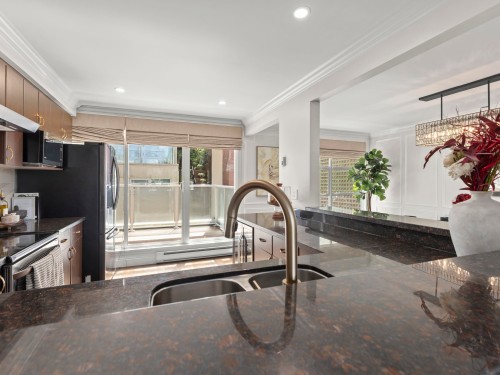 2218 Spruce Street, Vancouver, BC 