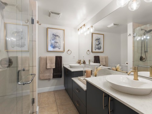 2218 Spruce Street, Vancouver, BC 