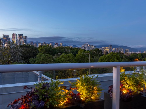 2218 Spruce Street, Vancouver, BC 