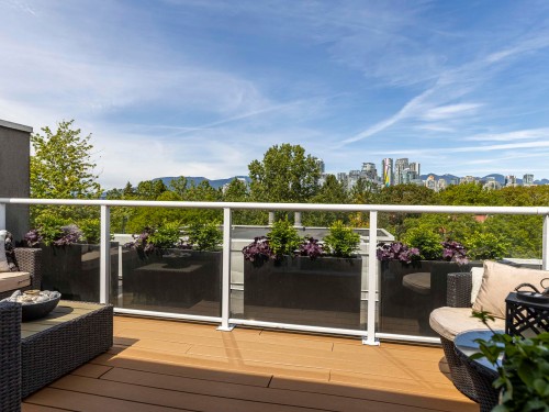 2218 Spruce Street, Vancouver, BC 