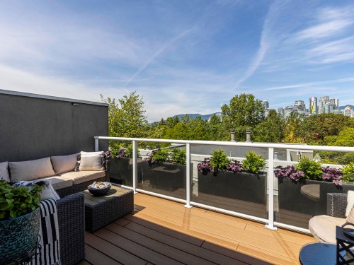 2218 Spruce Street, Vancouver, BC 