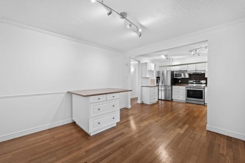 407 Dartmoor Drive, Coquitlam, BC 