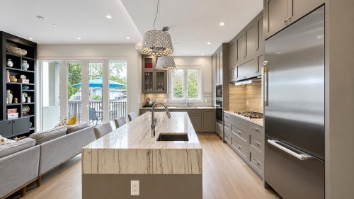 4618 8Th Avenue W, Vancouver, BC 