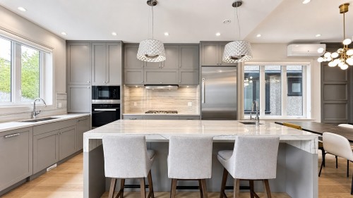 4618 8Th Avenue W, Vancouver, BC 