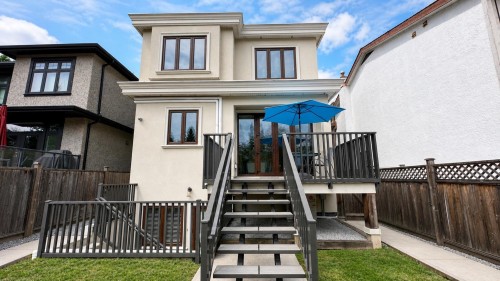 4618 8Th Avenue W, Vancouver, BC 