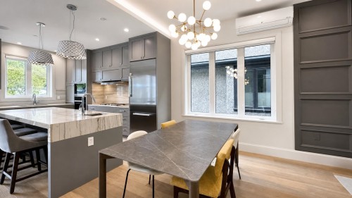 4618 8Th Avenue W, Vancouver, BC 
