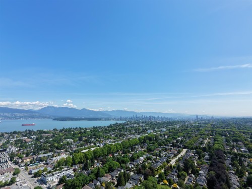 3770 13Th Avenue W, Vancouver, BC 