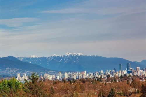 3770 13Th Avenue W, Vancouver, BC 