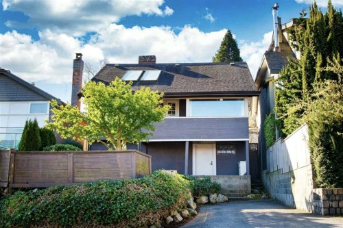 3770 13Th Avenue W, Vancouver, BC 