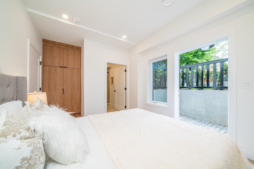 1937 4Th Avenue E, Vancouver, BC 