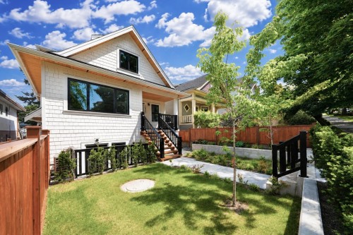 1937 4Th Avenue E, Vancouver, BC 