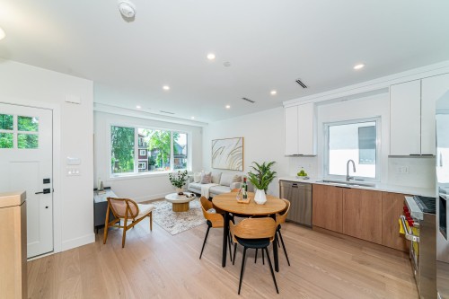 1937 4Th Avenue E, Vancouver, BC 
