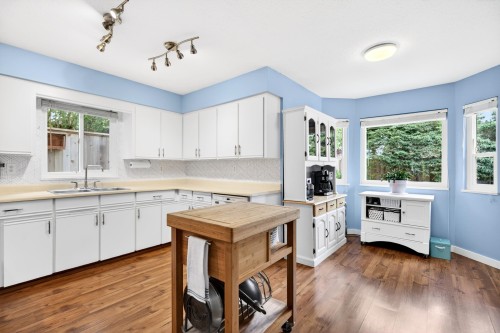 23425 Whippoorwill Avenue, Maple Ridge, BC 
