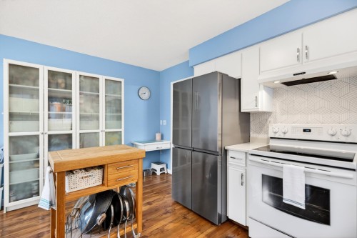 23425 Whippoorwill Avenue, Maple Ridge, BC 