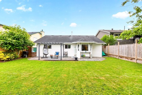 23425 Whippoorwill Avenue, Maple Ridge, BC 