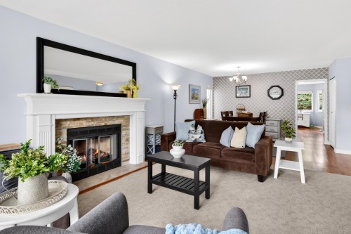 23425 Whippoorwill Avenue, Maple Ridge, BC 