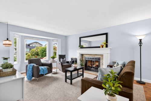 23425 Whippoorwill Avenue, Maple Ridge, BC 