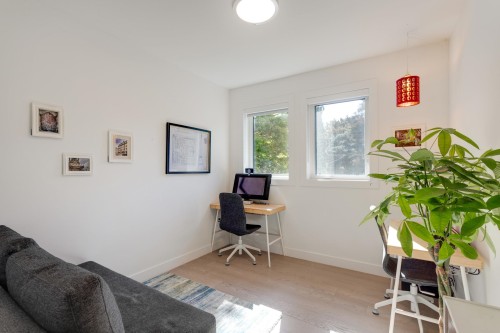 1372 10Th Avenue E, Vancouver, BC 