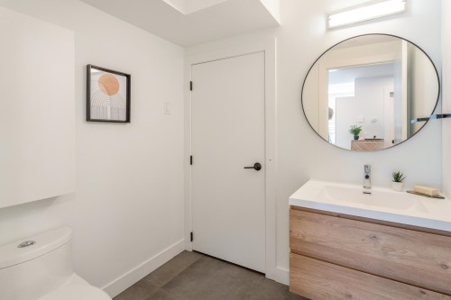1372 10Th Avenue E, Vancouver, BC 