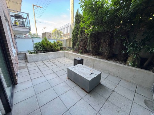 x10-388 Kootenay Street , Vancouver, BC V5K 0C5 5
