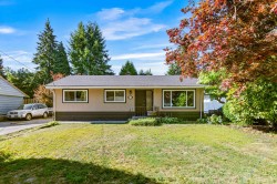 21530 123 Avenue Maple Ridge, BC V2X 4C2