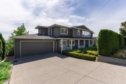 407 Brand Street  North Vancouver, BC V7N 4G4