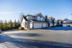 3-11282 Cottonwood Drive Maple Ridge, BC V2X 8W7