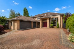 5740 Moncton Street  Richmond, BC V7E 3B4