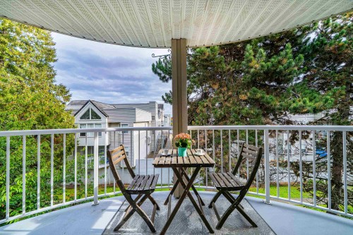 304-7700 Gilbert Road, Richmond, BC 